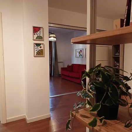 Bed & Movie 아파트 *